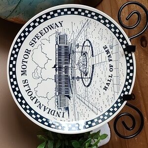 Indianapolis Motor Speedway Hall of Fame Collectible Plate